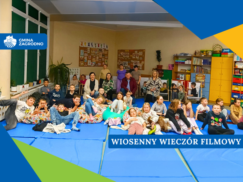 Najmłodsi mieszkańcy gminy podczas Wiosennego Wieczoru Filmowego