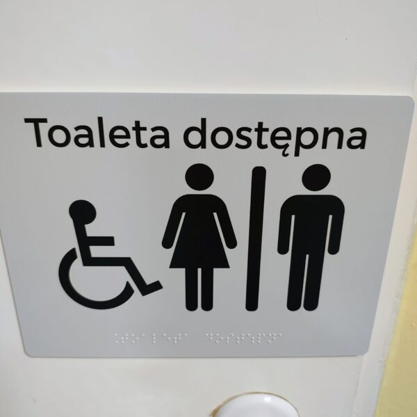 Poprawa efektywności energetycznej budynku na terenie Gminy Zagrodno.
