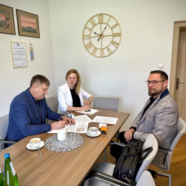 Budowa Centrum Opiekuńczo-Mieszkalnego w Radziechowie (gmina Zagrodno). Spotkanie