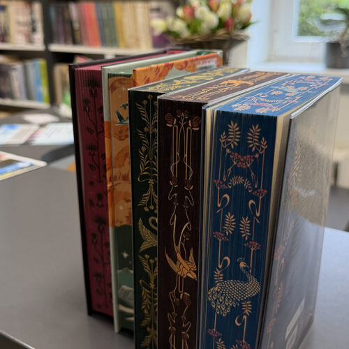 Gminna Biblioteka Publiczna w Zagrodnie. Oprawione książki.